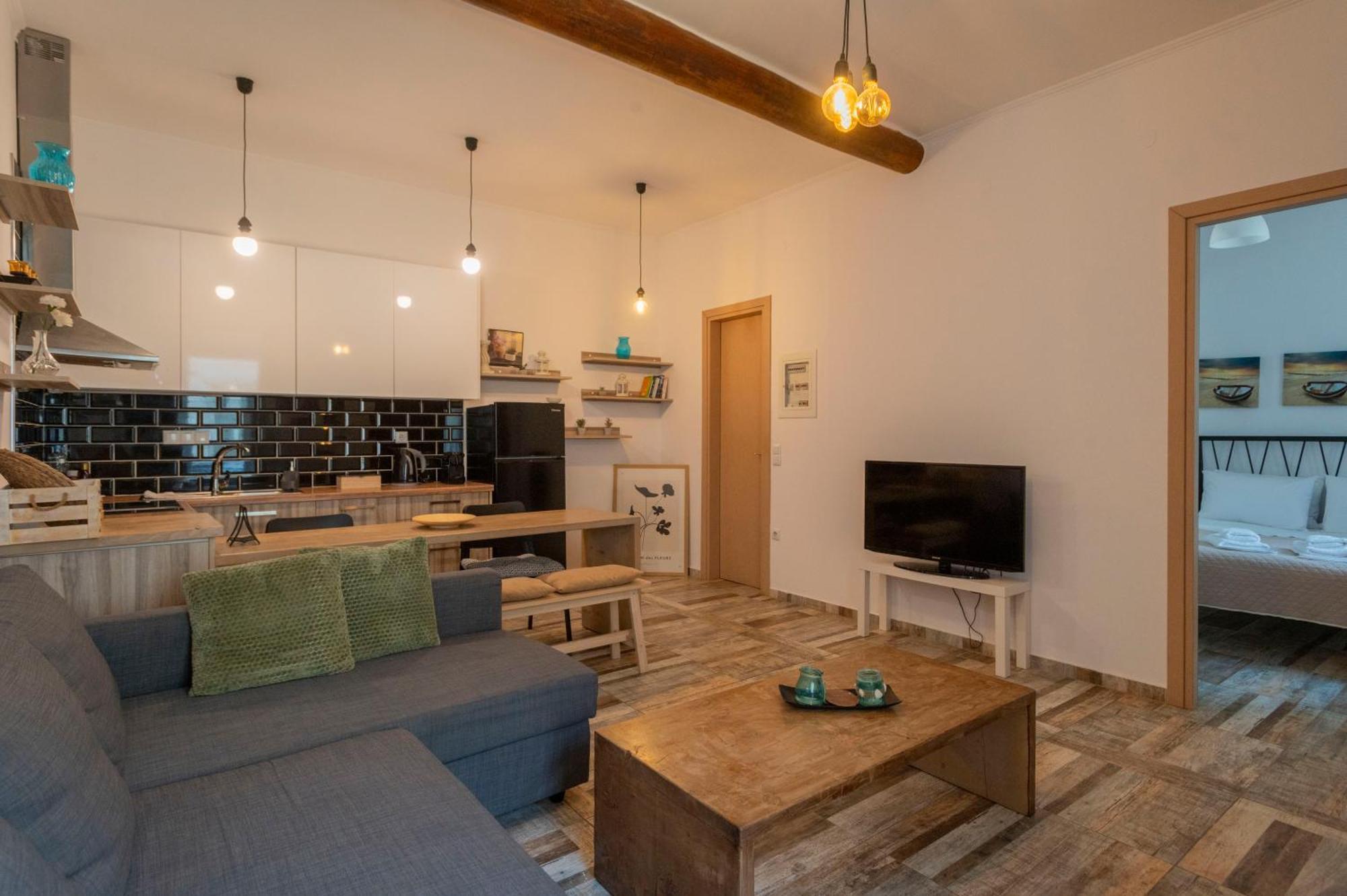 Villa Casa In Piazza à Pylos Extérieur photo